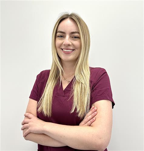 lekarz dentysta Aleksandra Malinowska - Chirurg stomatologiczny-konsultacja