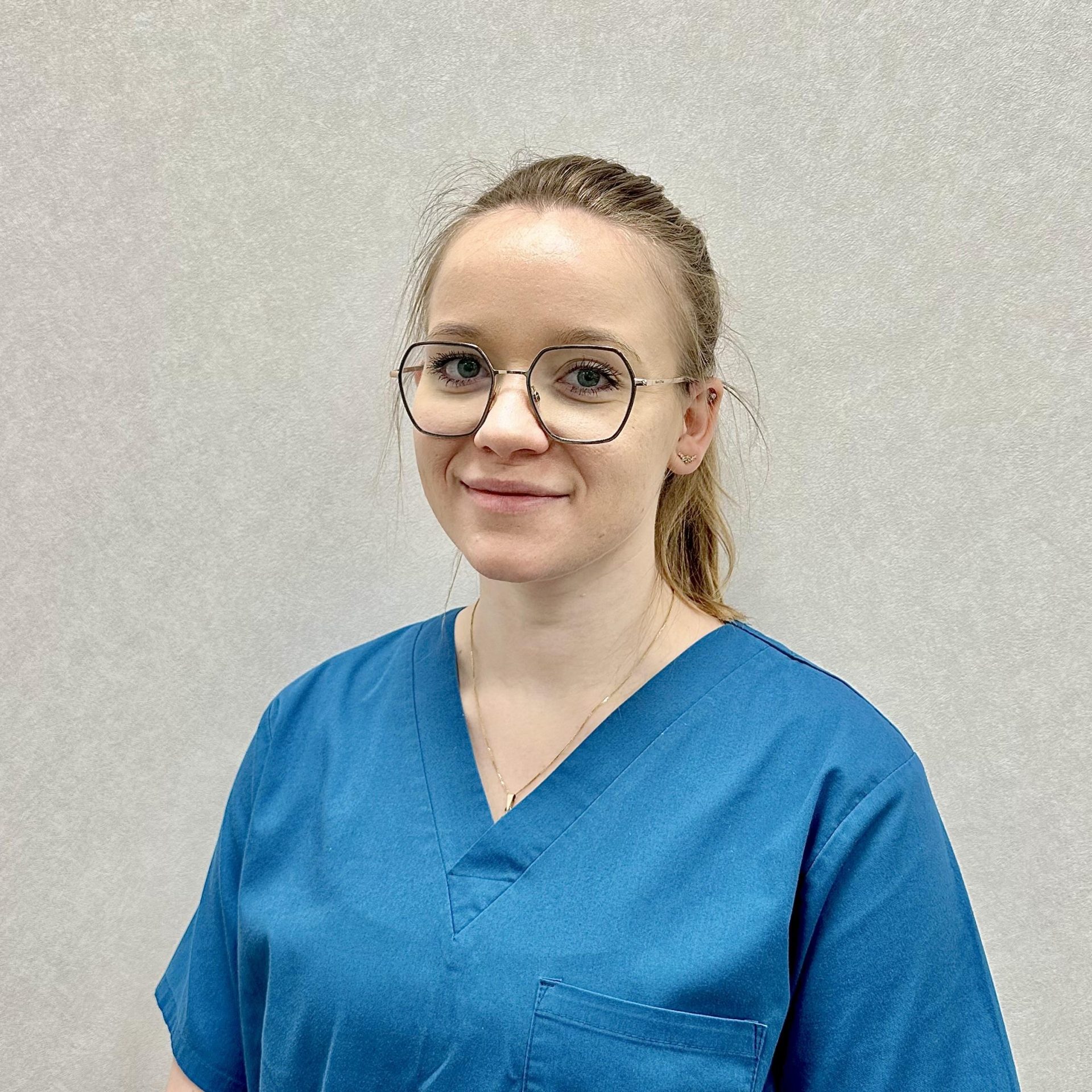 lekarz dentysta Paula Wójcik - Kwalifikacja do leczenia w sedacji (gaz rozweselający)
