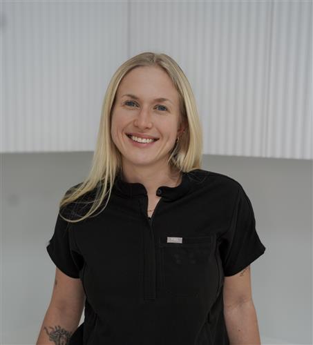 lekarz dentysta Natalia Muczkowska - Chirurg stomatologiczny-konsultacja