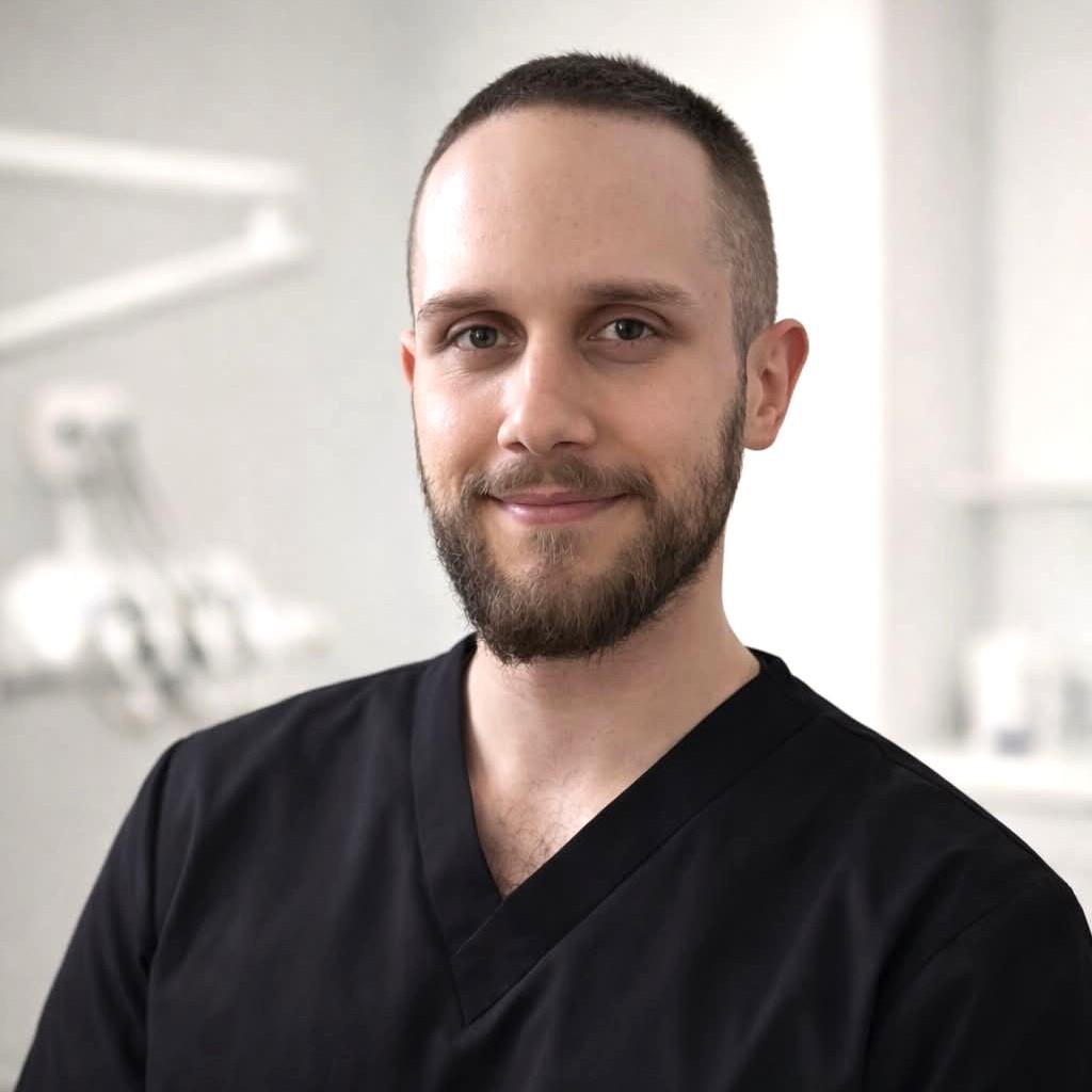 lekarz dentysta Firas Abozid - Przegląd jamy ustnej - dorośli