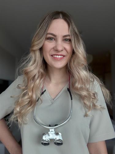 lekarz dentysta Agnieszka Ciepłowska-Łomża - Kwalifikacja do leczenia w sedacji (gaz rozweselający)