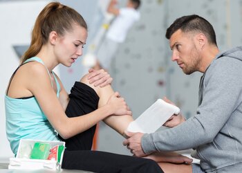 Skręcenie stawu skokowego - co robić, jak go uniknąć?